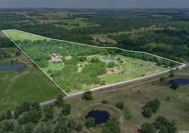 5th image of 120 Anderson Hl, Seguin, TX 78155 | MLS# 1998359