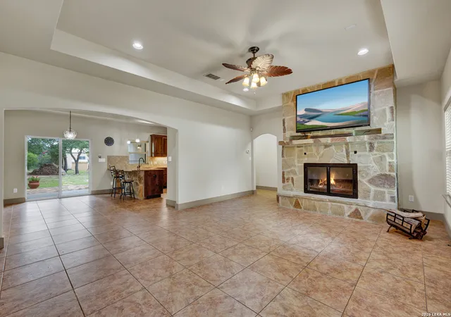 Photo 3 of Sale Pending at 737 La Paloma Dr, Canyon Lake, TX 78133 | MLS# 1998425 | Listing updated on 2026-10-19