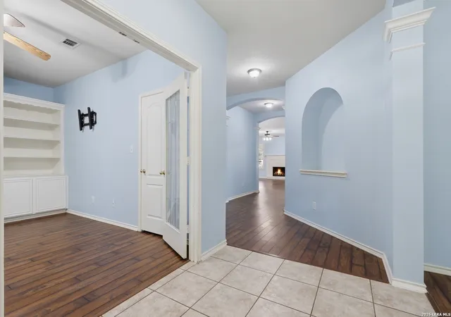 Photo 4 of Single family home for sale at 16619 Raven Glenn, San Antonio, TX 78248 | MLS# 1998433 | Listing updated on 2026-09-18
