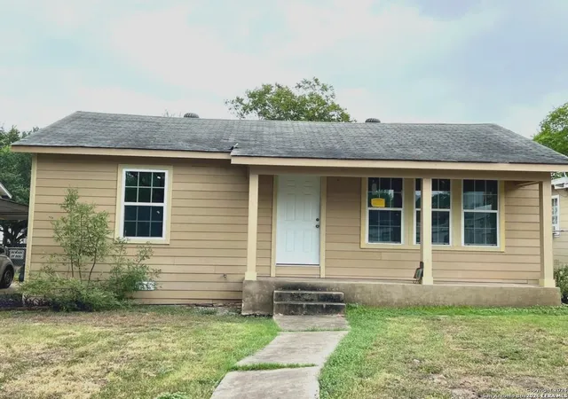 Homes for sale in San Antonio, TX | 222 Golden Crown Dr, San Antonio, TX 78223 | MLS# 1998434