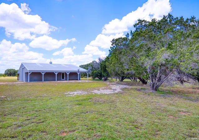 Homes for sale in Bandera, TX | 323 Buckskin Trl, Bandera, TX 78003 | MLS# 1998462