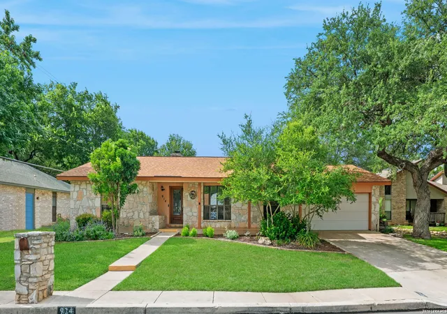 Photo 1 of Sale Pending at 914 Arizona Ash, San Antonio, TX 78232 | MLS# 1998476 | Listing updated on 2026-08-25