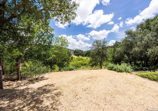 3rd image of 12341 Park Rd 37, Lakehills, TX 78063 | MLS# 1998486