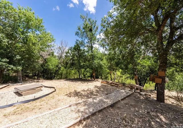 4th image of 12341 Park Rd 37, Lakehills, TX 78063 | MLS# 1998486