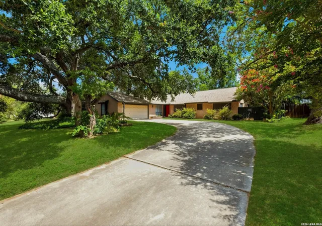 3rd image of 709 Golfcrest Dr, Windcrest, TX 78239 | MLS# 1998488