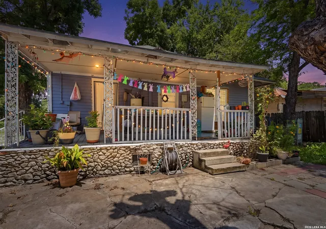 3rd image of 3201 S Flores St, San Antonio, TX 78204 | MLS# 1998493