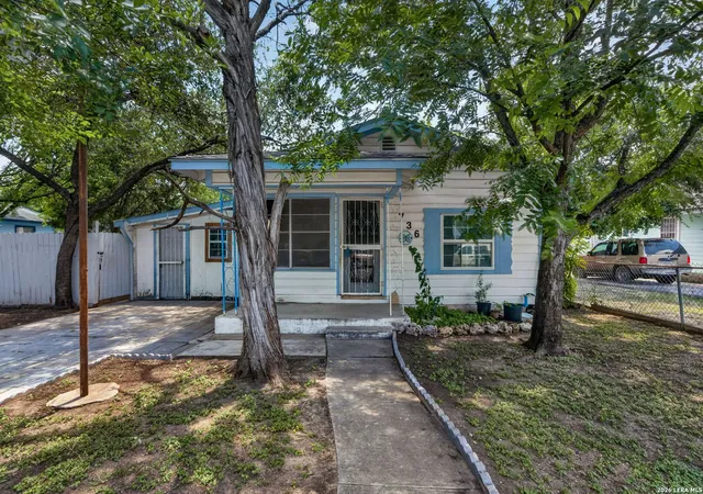 Homes for sale in San Antonio, TX | 736 S San Eduardo Ave, San Antonio, TX 78237 | MLS# 1998504