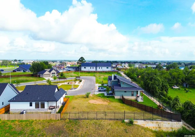 Homes for sale in La Vernia, TX | 132 Woodbridge Court, La Vernia, TX 78121 | MLS# 1998507