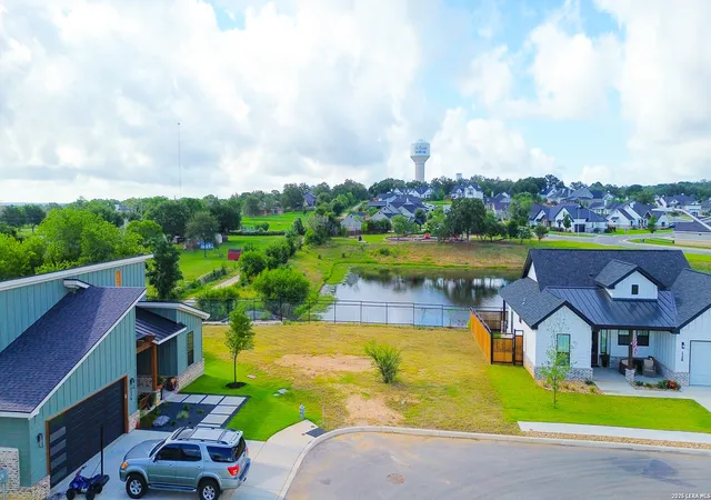 1st image of 132 Woodbridge Court, La Vernia, TX 78121 | MLS# 1998507