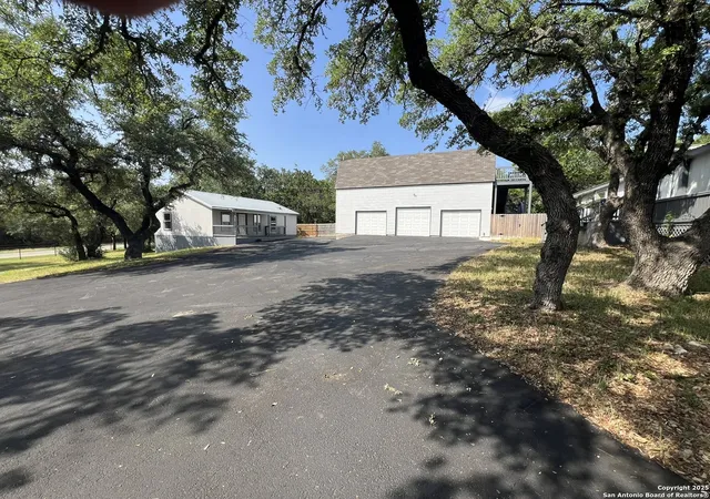 4th image of 1108 Hillside Oaks, Bulverde, TX 78163 | MLS# 1998517