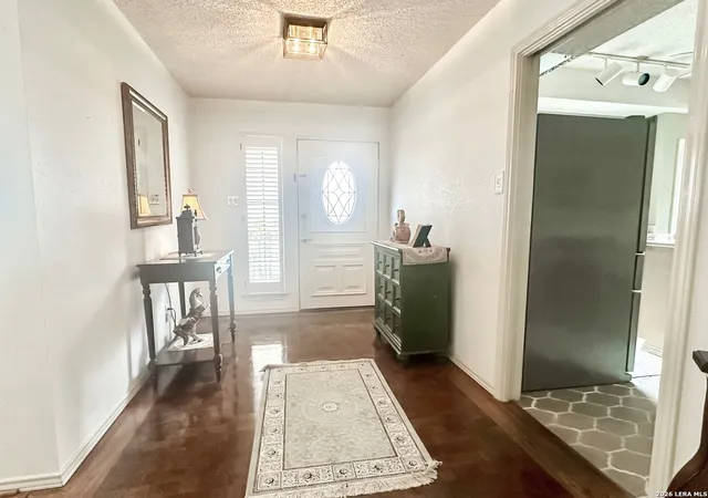 Listing Photo 5 - Condo for sale in building located at 17228 Saint Andrews, San Antonio, TX 78248 - Unit #6202
