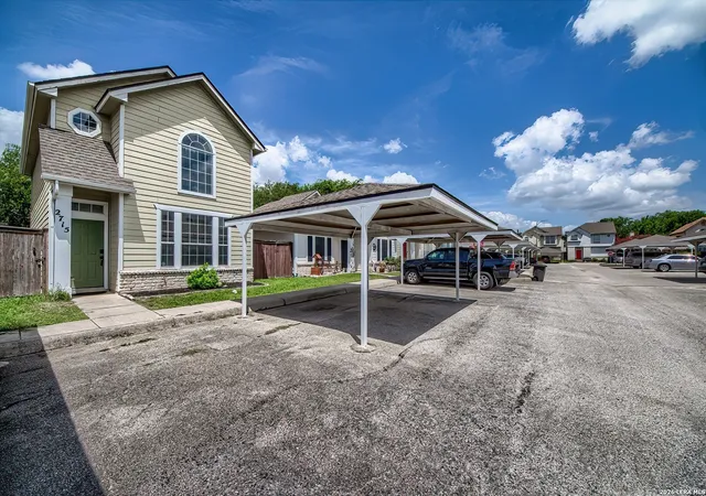 2nd image of 2715 Crown Holw, San Antonio, TX 78251 | MLS# 1998550