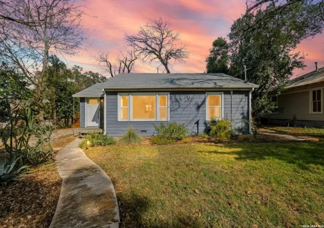 2nd image of 507 Willow Ave, New Braunfels, TX 78130 | MLS# 1998556