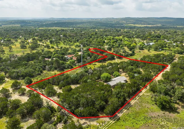 Homes for sale in Center Point, TX | 230 Verde Hills Dr, Center Point, TX 78010 | MLS# 1998592