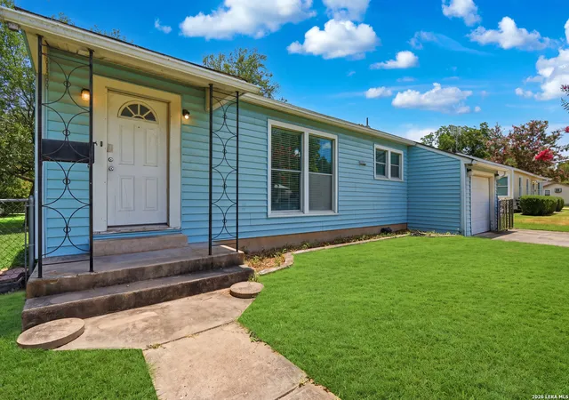 Homes for sale in Schertz, TX | 502 Brooks Ave, Schertz, TX 78154 | MLS# 1998639