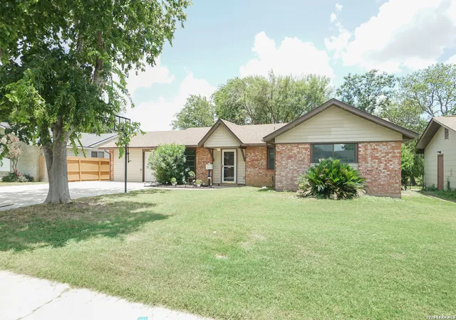 Photo 1 of Sale Pending at 221 Meadow Ln, Schertz, TX 78154 | MLS# 1998640 | Listing updated on 2026-08-28