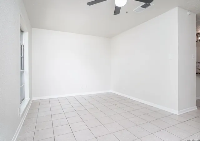 Photo 4 of Sale Pending at 221 Meadow Ln, Schertz, TX 78154 | MLS# 1998640 | Listing updated on 2026-08-28