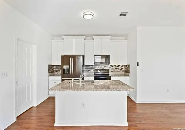 Photo 4 of Single family home for sale at 6630 Freedom Ridge, San Antonio, TX 78242 | MLS# 1998674 | Listing updated on 2026-07-19