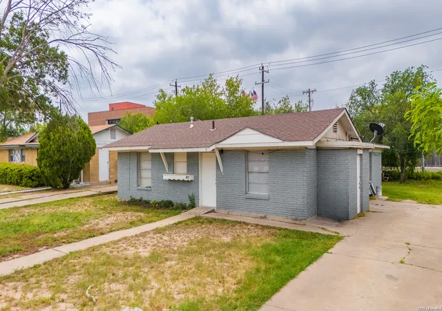 3rd image of 2344 Stanley, Eagle Pass, TX 78852 | MLS# 1998715