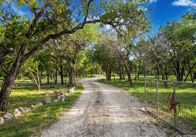 Photo 3 of Single family home for sale at 711 Wild Turkey Run, New Braunfels, TX 78132 | MLS# 1998720 | Listing updated on 2026-09-21