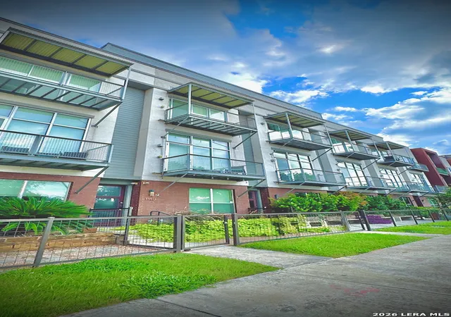 Homes for sale in San Antonio, TX | 1140 E Quincy St #1140, San Antonio, TX 78212 | MLS# 1998727