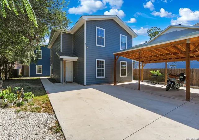 Photo 2 of Multi family home for sale at 1535 W Laurel, San Antonio, TX 78201 | MLS# 1998762 | Listing updated on 2026-09-11