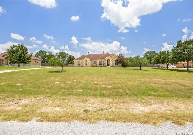 Homes for sale in Floresville, TX | 160 Abrego Lake Dr, Floresville, TX 78114 | MLS# 1998767