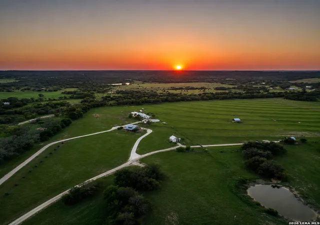 2nd image of 237 Twisted Timbers Rd, Fredericksburg, TX 78624 | MLS# 1998851