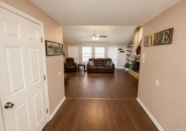 4th image of 5339 Prairie Creek Dr, Houston, TX 77084 | MLS# 1998861