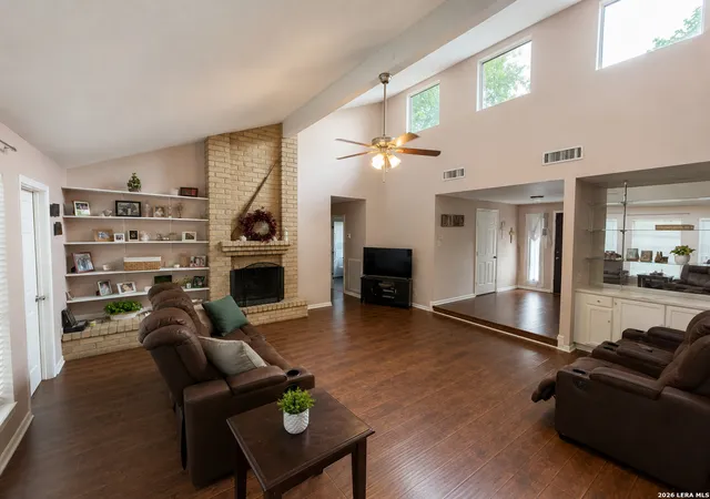 5th image of 5339 Prairie Creek Dr, Houston, TX 77084 | MLS# 1998861