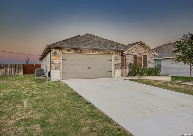 Photo 1 of Single family home for sale at 206 Santo Spirit Rd, Hutto, TX 78634 | MLS# 1998872 | Listing updated on 2026-09-11