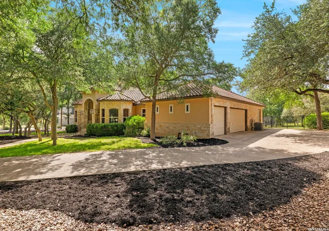 3rd image of 8415 Wild Wind Park, Garden Ridge, TX 78266 | MLS# 1998904