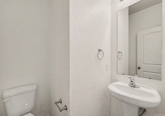 Photo 3 of Sale Pending at 12250 Commander Dr, San Antonio, TX 78252 | MLS# 1998911 | Listing updated on 2026-09-04