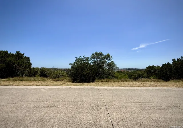 16th image of 52 Champions Run, San Antonio, TX 78258 | MLS# 1998918