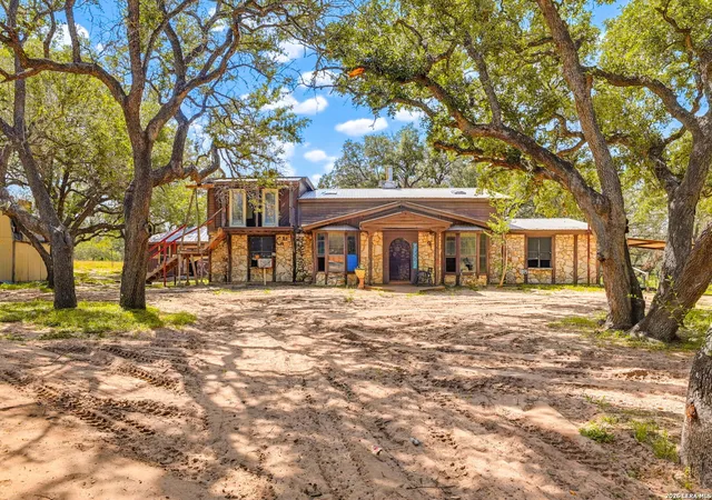 1st image of 339 Shady Oaks Dr, Floresville, TX 78114 | MLS# 1998939