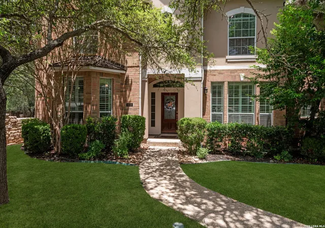 Photo 3 of Single family home for sale at 419 Highland Hl, San Antonio, TX 78260 | MLS# 1998973 | Listing updated on 2026-09-20
