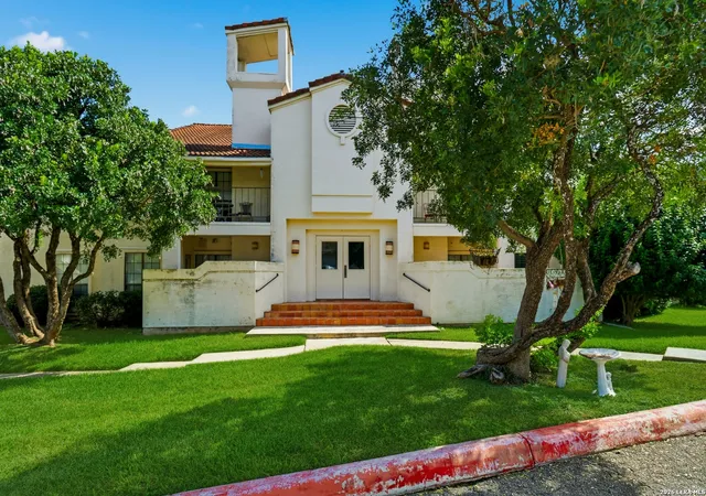 3rd image of 2255 Thousand Oaks Dr #103, San Antonio, TX 78232 | MLS# 1998981