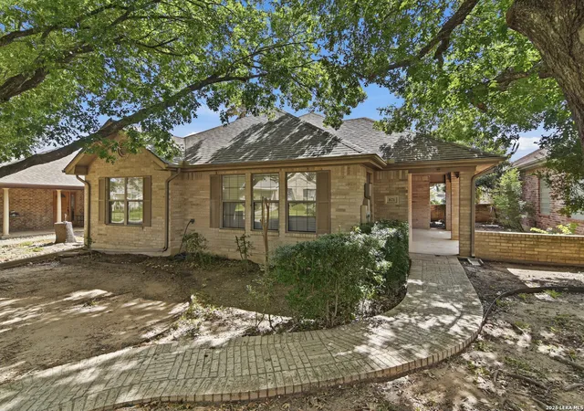 Homes for sale in Seguin, TX | 671 Sagewood, Seguin, TX 78155 | MLS# 1998989
