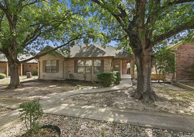 Homes for sale in Seguin, TX | 671 Sagewood, Seguin, TX 78155 | MLS# 1998989