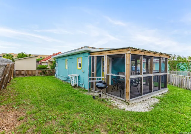 3rd image of 134 #26 N Alister St, Port Aransas, TX 78373 | MLS# 1998997