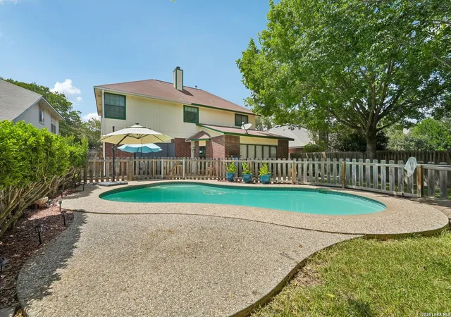3rd image of 15102 Preston Hollow, San Antonio, TX 78247 | MLS# 1999021