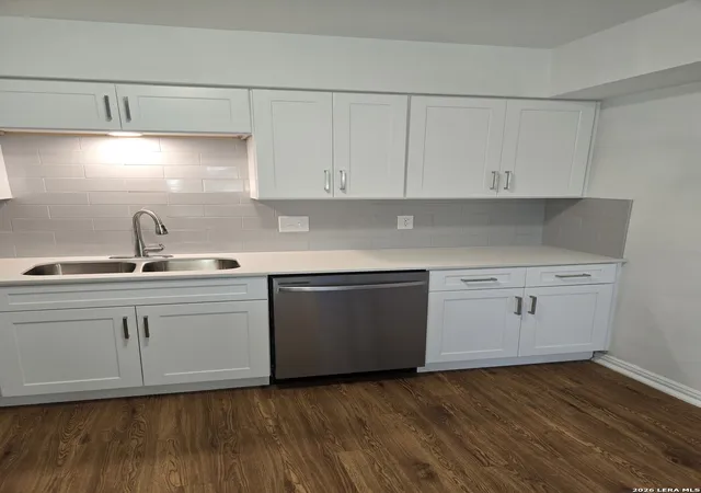 3rd image of 231 W Silver Sands Dr #5, San Antonio, TX 78216 | MLS# 1999022