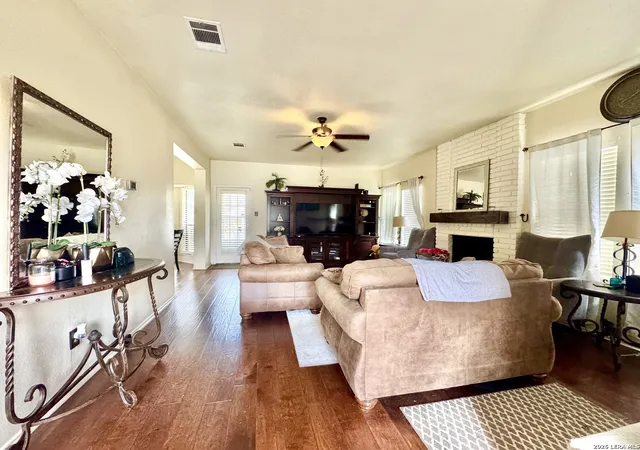 Homes for sale in San Antonio, TX | 5626 Timbersteep, San Antonio, TX 78250 | MLS# 1999046