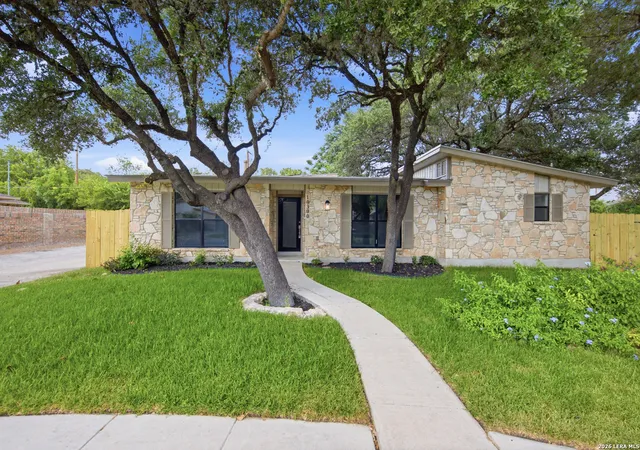 2nd image of 10300 Quail Meadow, San Antonio, TX 78230 | MLS# 1999052