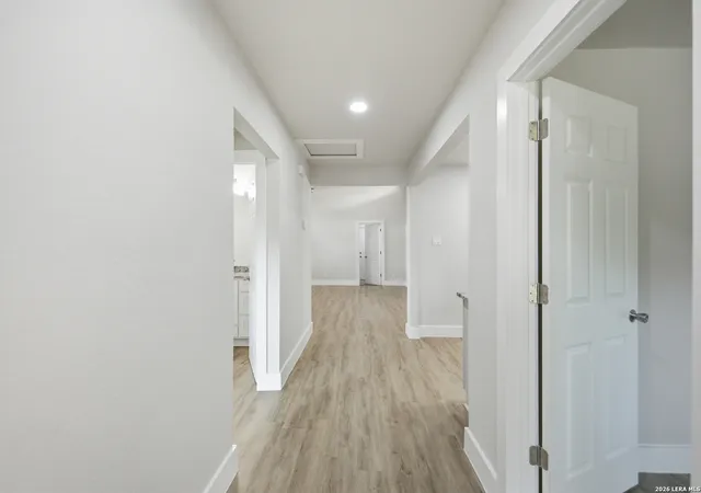 4th image of 10300 Quail Meadow, San Antonio, TX 78230 | MLS# 1999052