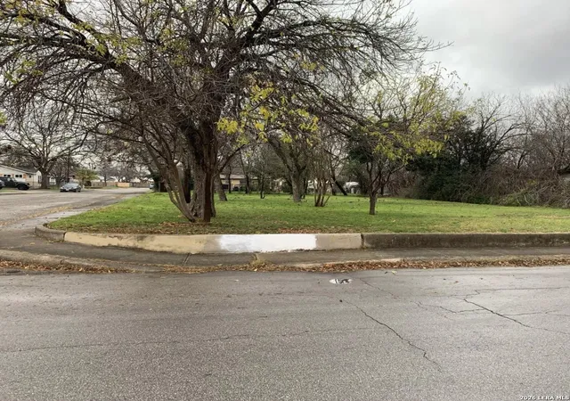 Photo 3 of Land for sale at 1029 Gladstone, San Antonio, TX 78225 | MLS# 1999087 | Listing updated on 2026-07-20