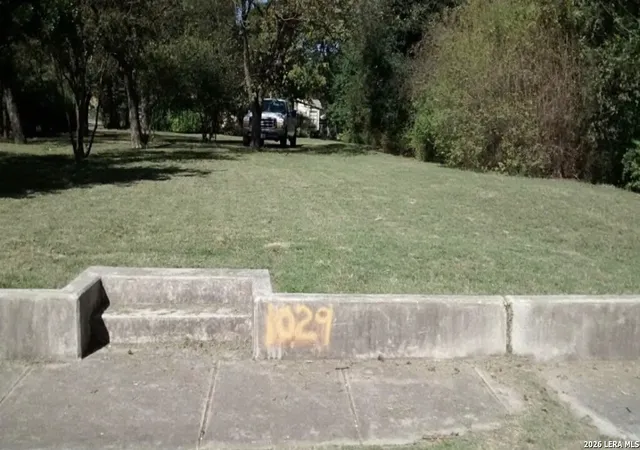 Photo 4 of Land for sale at 1029 Gladstone, San Antonio, TX 78225 | MLS# 1999087 | Listing updated on 2026-07-20