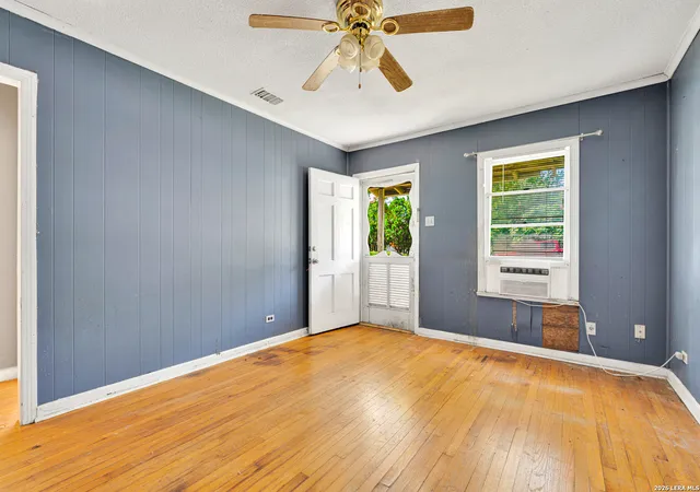 3rd image of 1611 Lee Hall, San Antonio, TX 78201 | MLS# 1999097