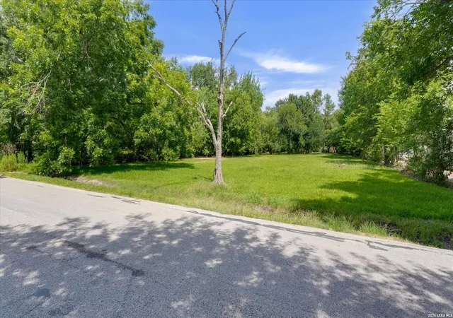 Photo 3 of Land for sale at 7129 Fauna St, Houston, TX 77061 | MLS# 1999103 | Listing updated on 2026-07-10