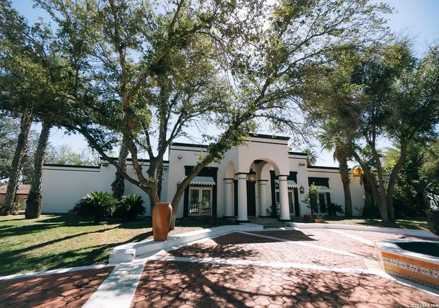 4th image of 415 Merlin Rd, Laredo, TX 78041 | MLS# 1999124